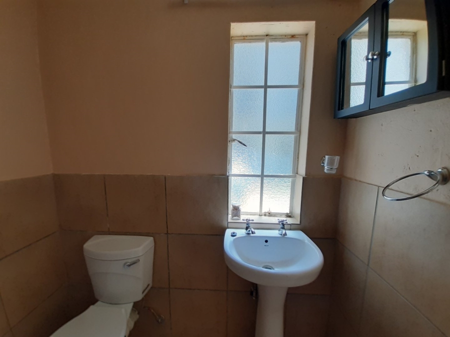 1 Bedroom Property for Sale in Van Der Hoff Park North West